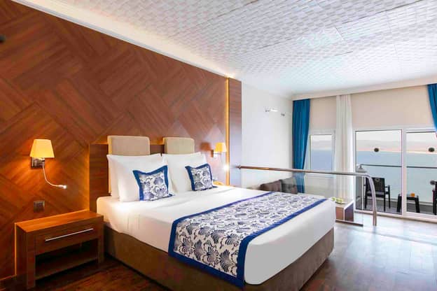Junior Suite with Sea View
